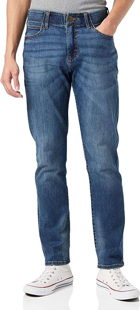 Lee Men's Extreme Motion Straight Fit Tapered Leg Jeans